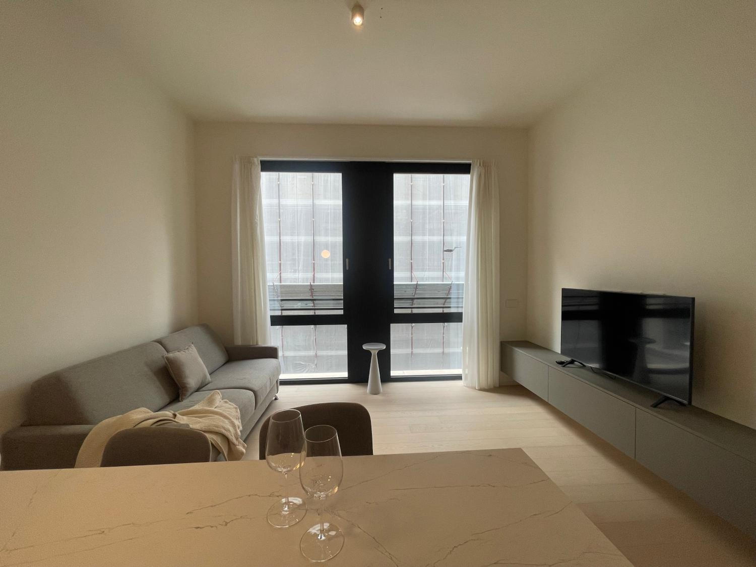 Modern onebedroom 2nd floor - Mirable PM