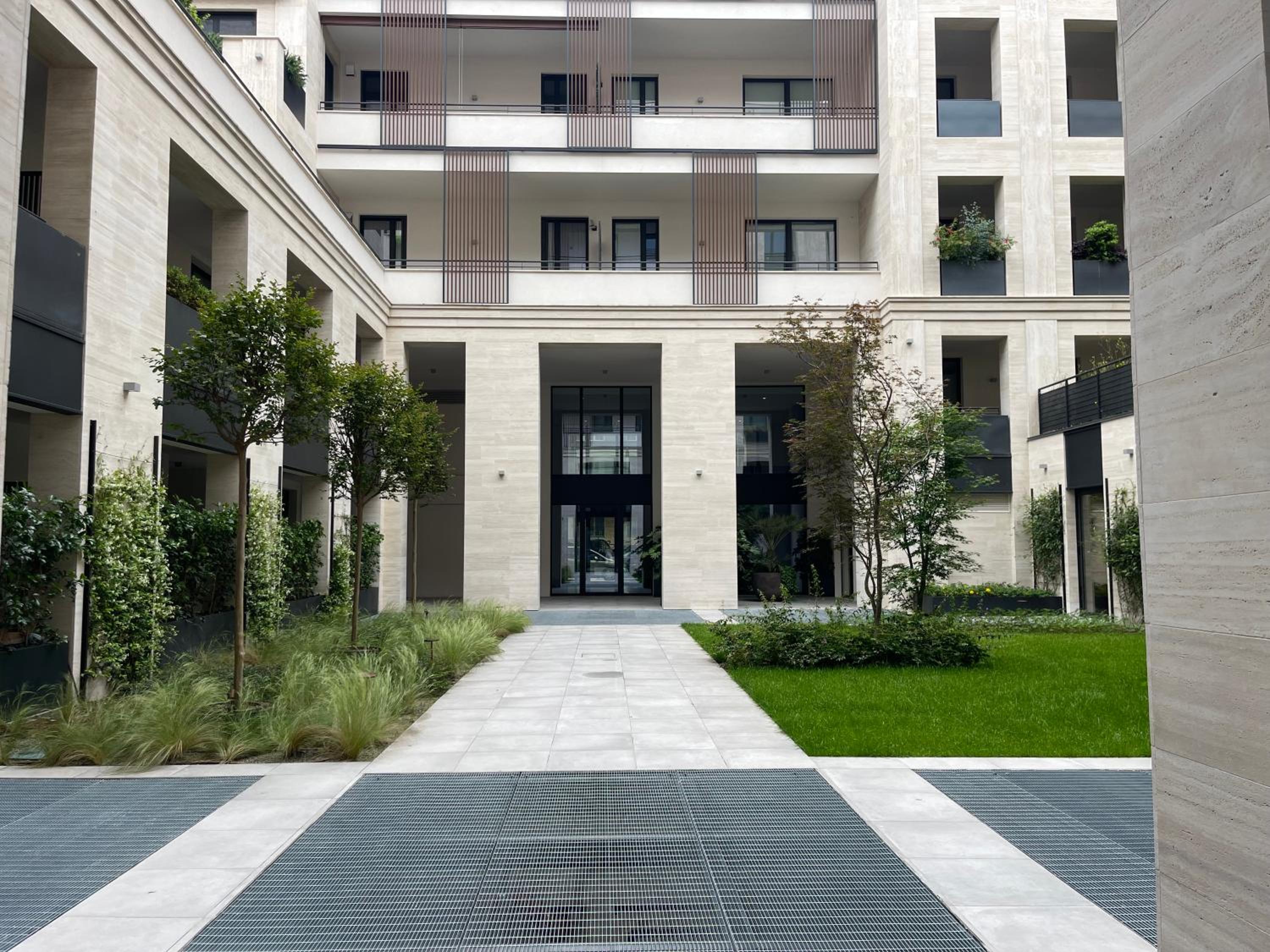 Modern onebedroom 2nd floor - Mirable PM