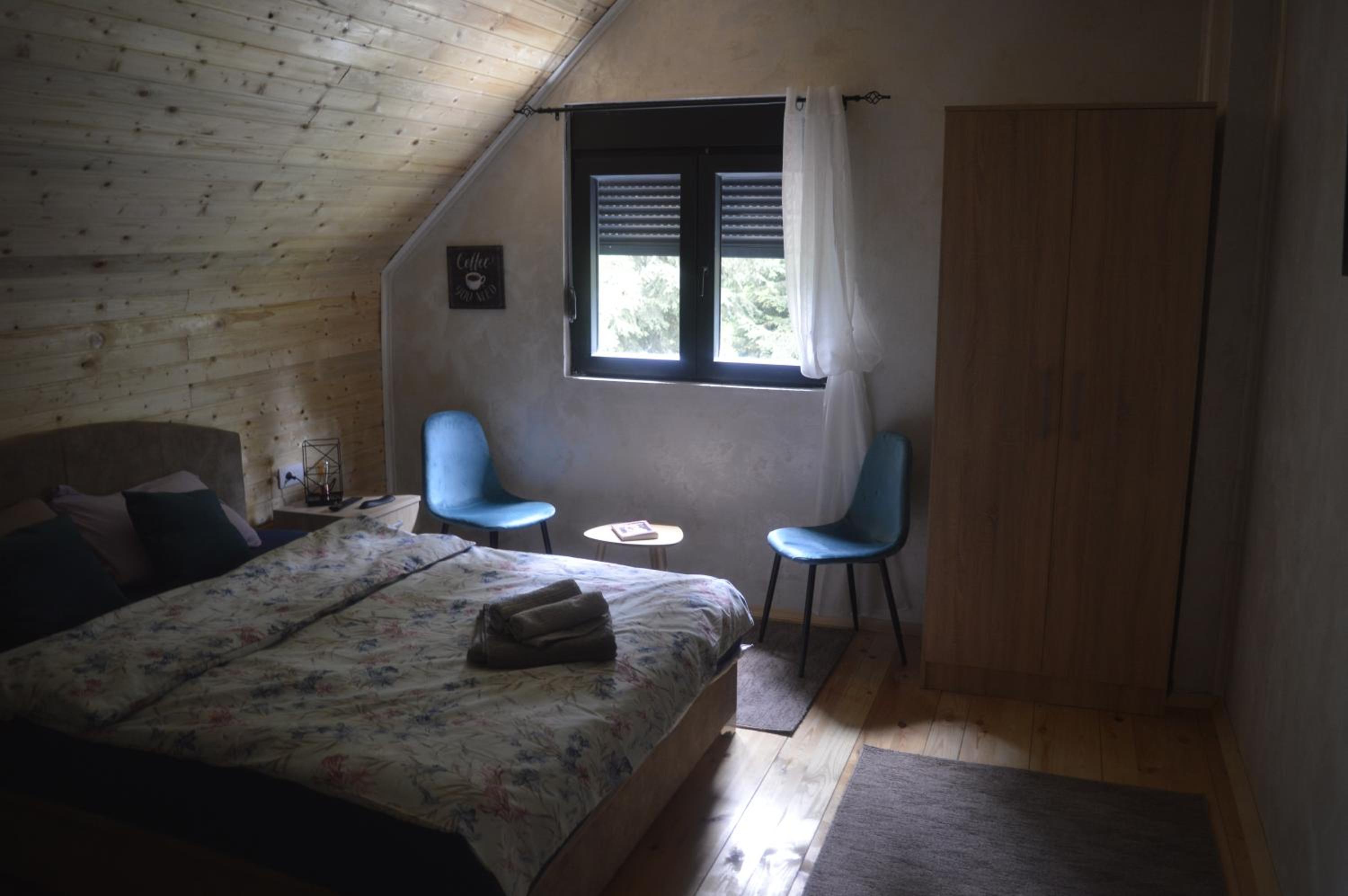 Photo 47