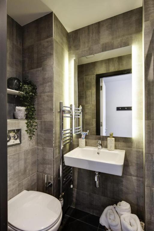 Beautiful lovely ensuite room