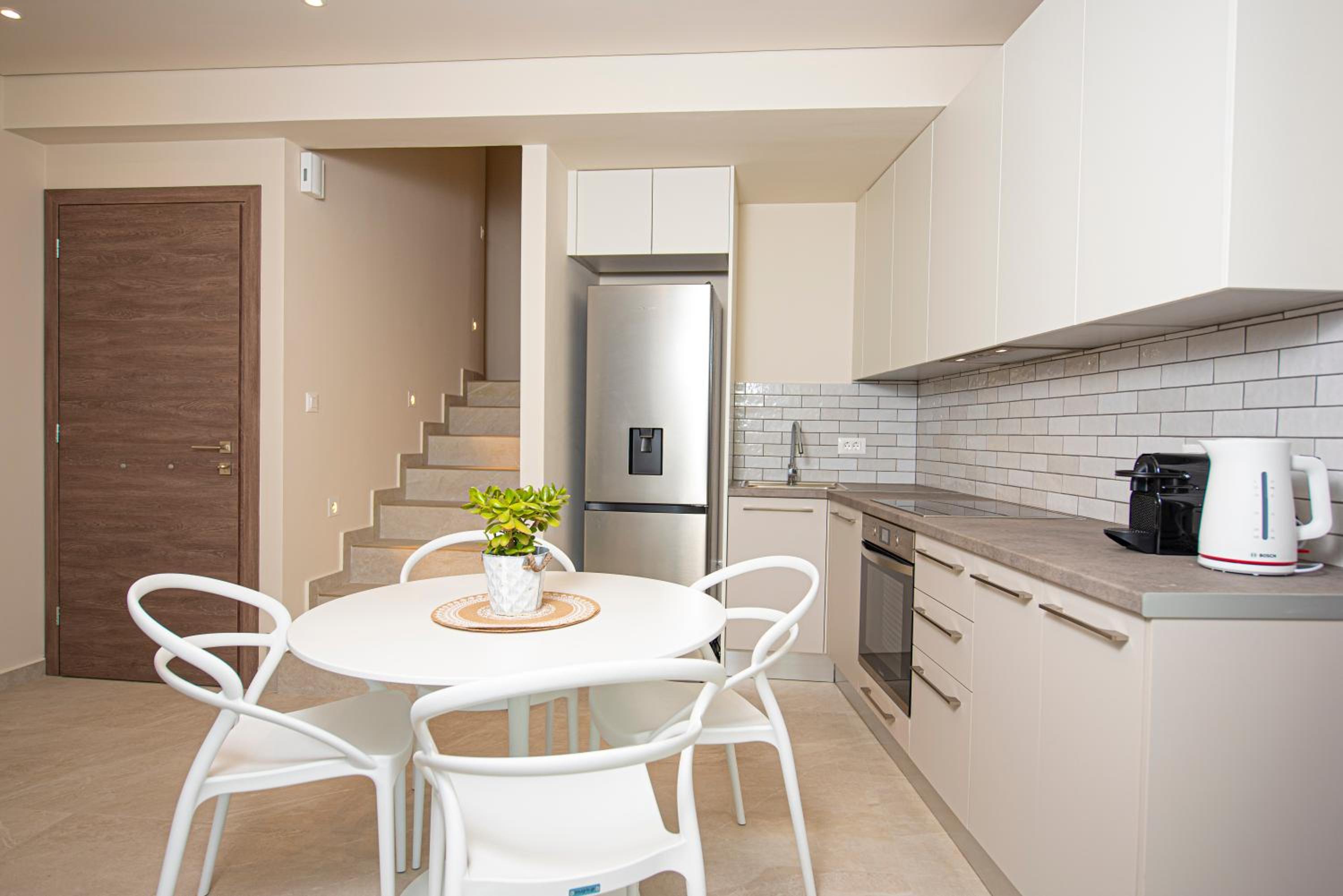 Avali Deluxe Apartments view 4