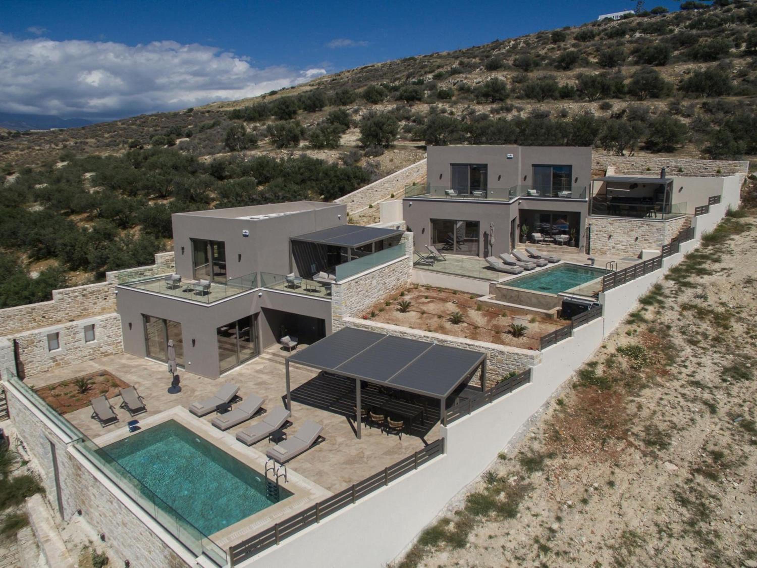Villas Paradise in Kalamaki by South Cretan Villas