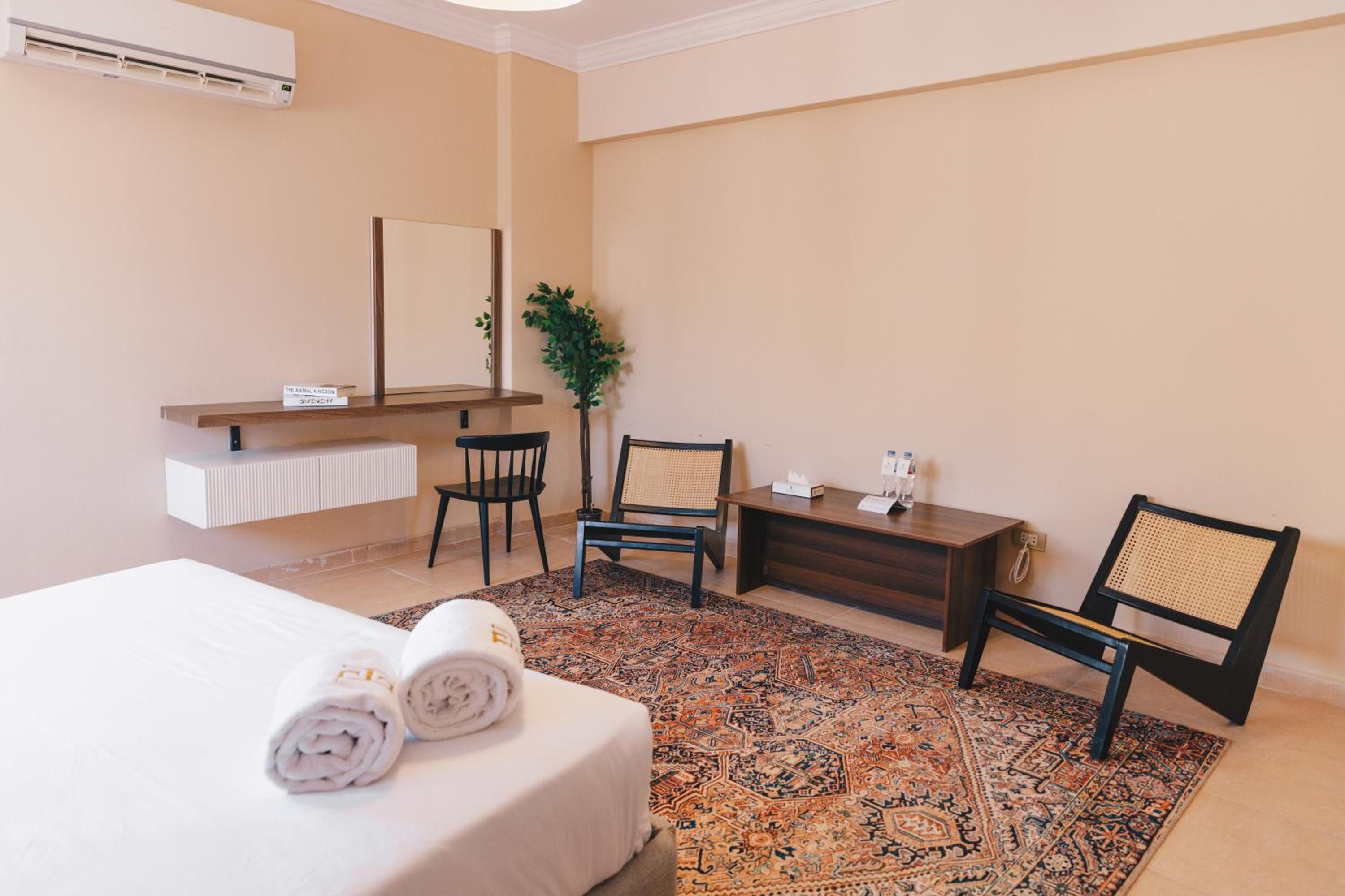 VIDA by Elegant Hospitality - near malls