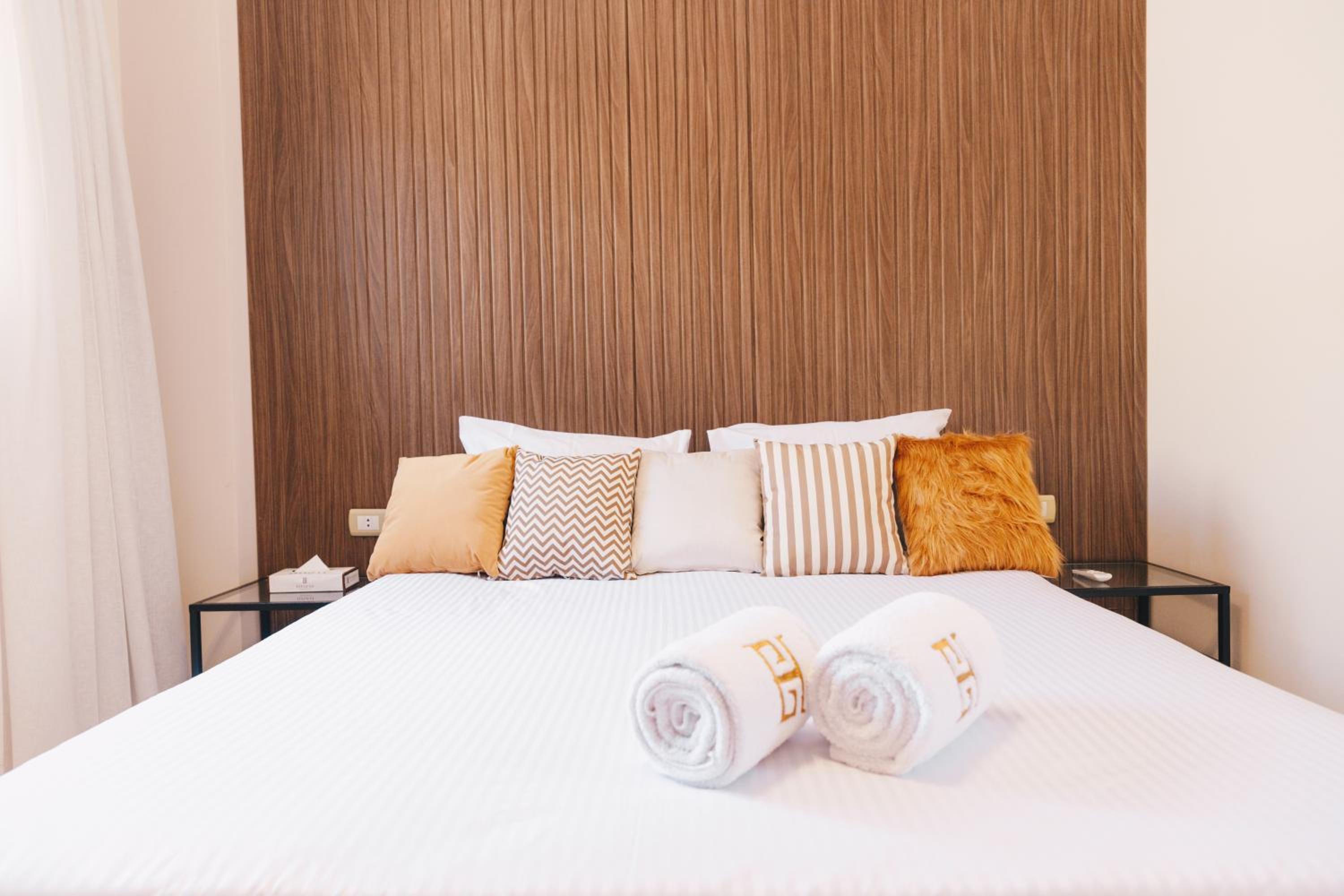 VIDA by Elegant Hospitality - near malls