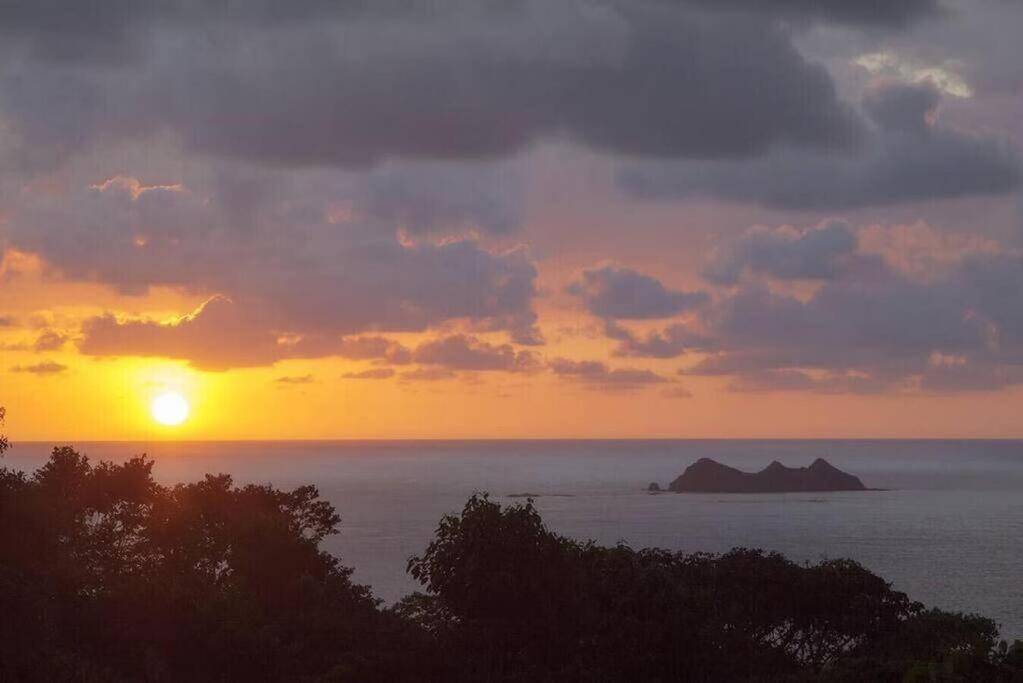 Ocean View Villa With Pool and Spectacular Sunsets
