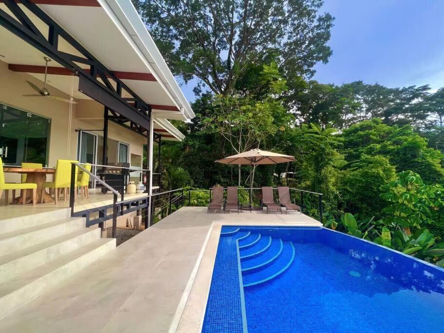 Ocean View Villa With Pool and Spectacular Sunsets