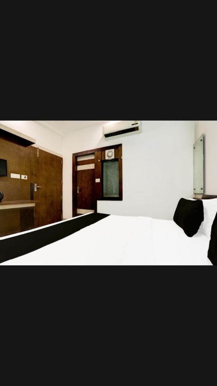 Hotel Riviera view 3
