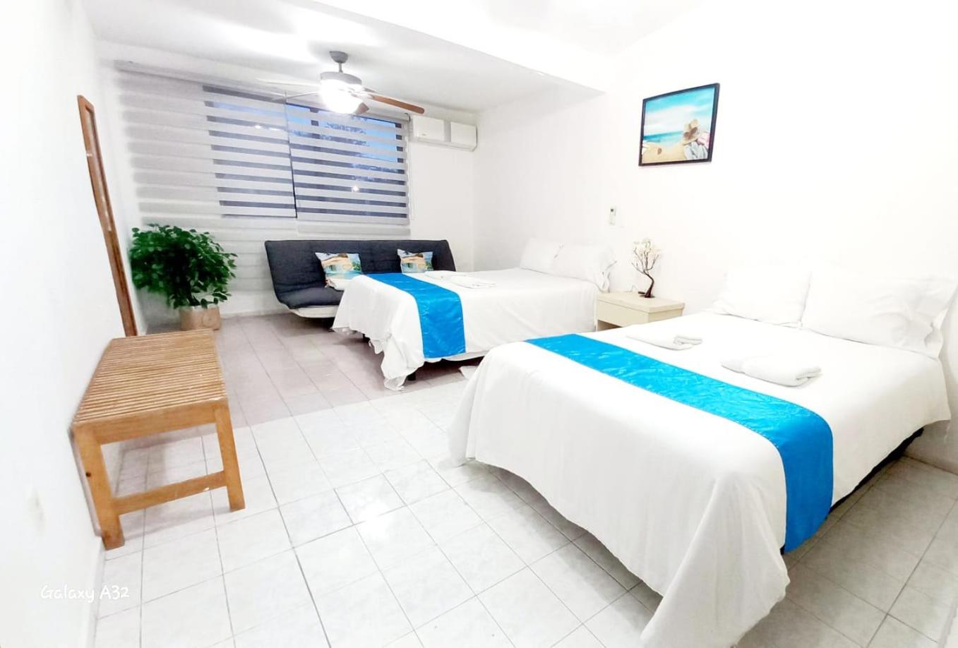 AMAZING HOUSE GREAT LOCATION up to 16 ppl!