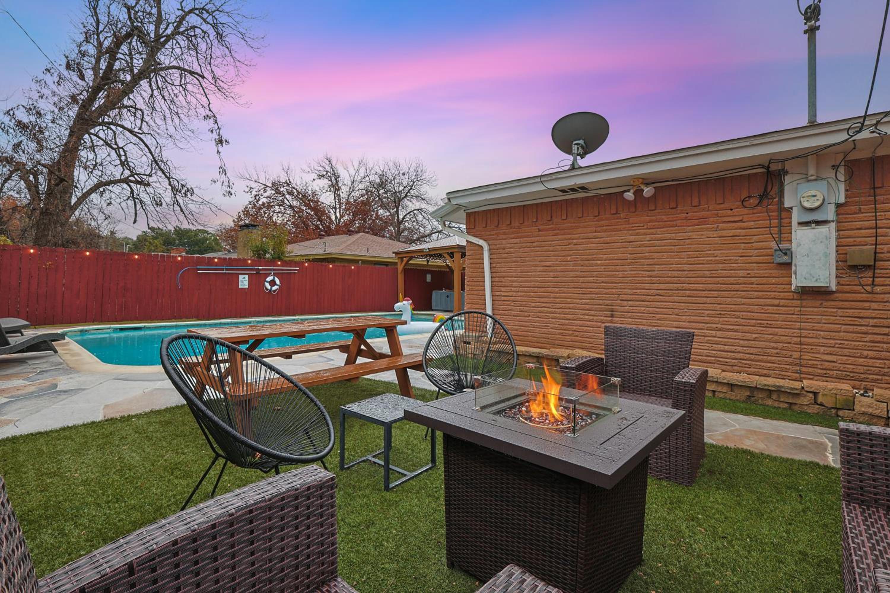 Serene 5BR 2BA Winter Home with Hot Tub & Fire Pit view 4