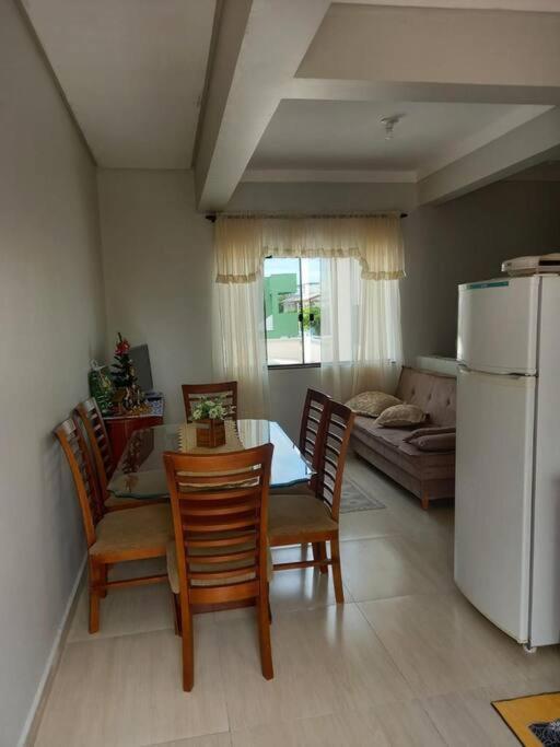 Casa 200m da praia, 8 pessoas, piso superior