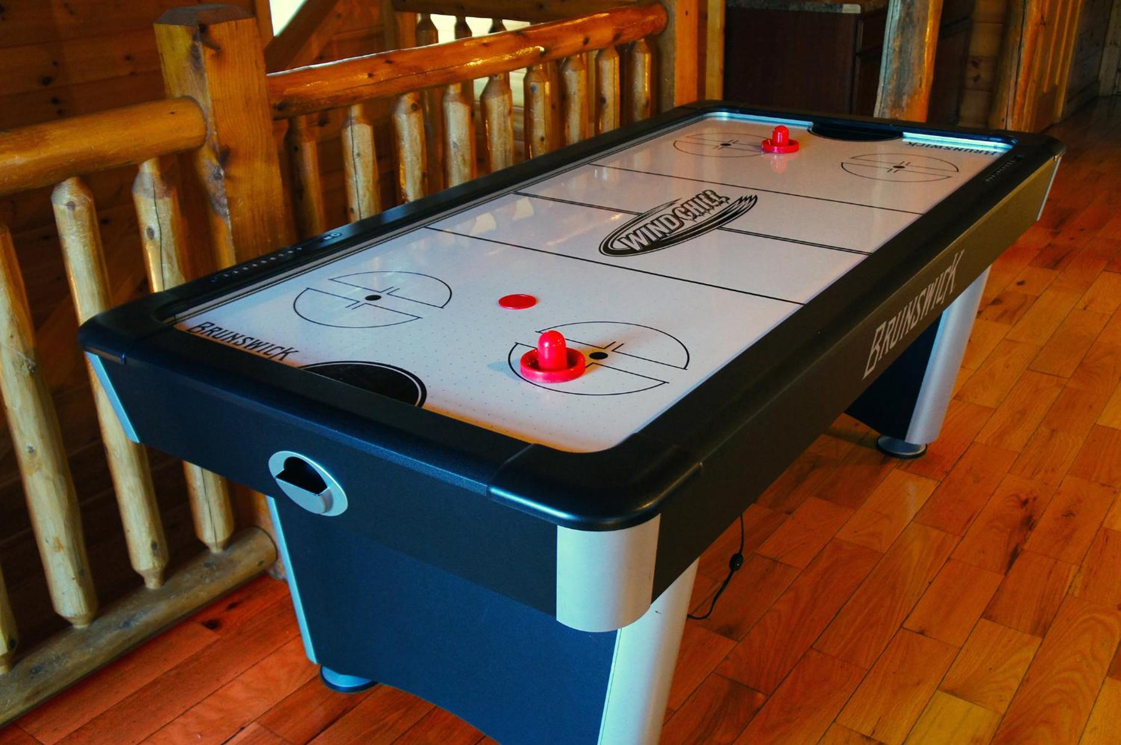 Lumberjack Lodge: Pool Theater Fire Pit