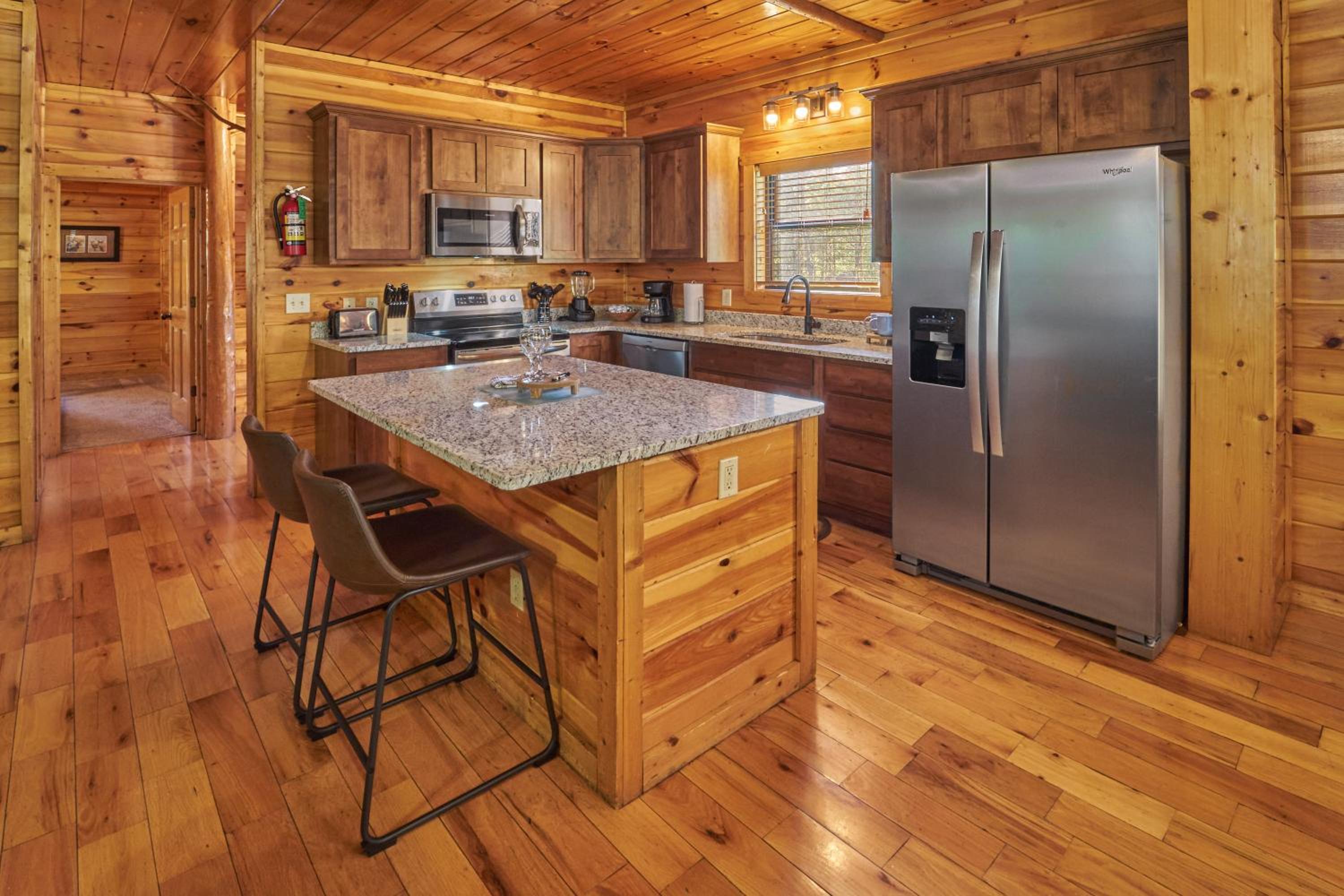 Lumberjack Lodge: Pool Theater Fire Pit