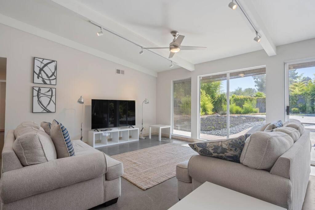 Oakdale Retreat with Pool & More