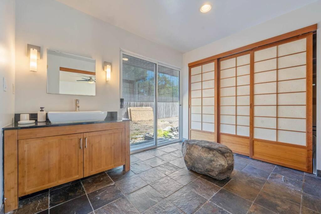 Oakdale Retreat with Pool & More