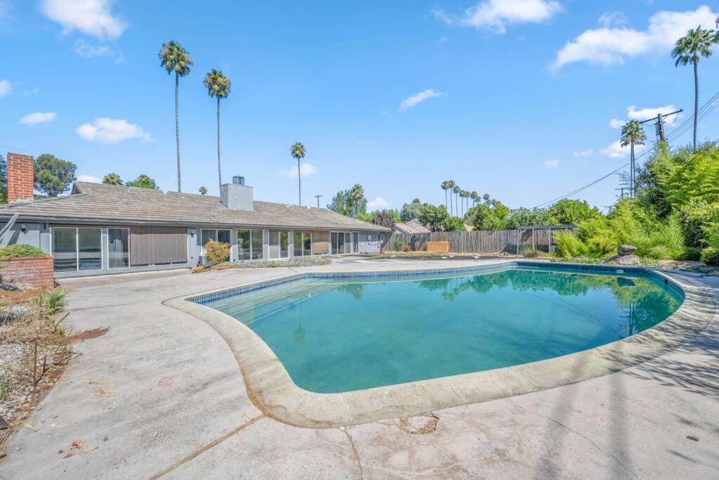 Oakdale Retreat with Pool & More