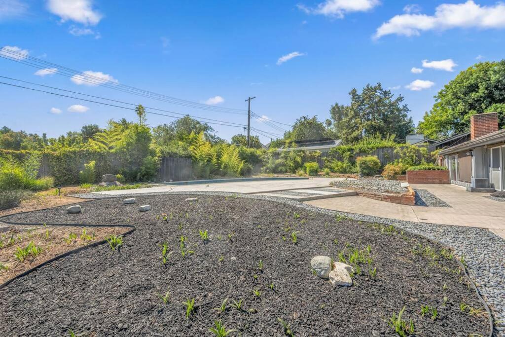 Oakdale Retreat with Pool & More
