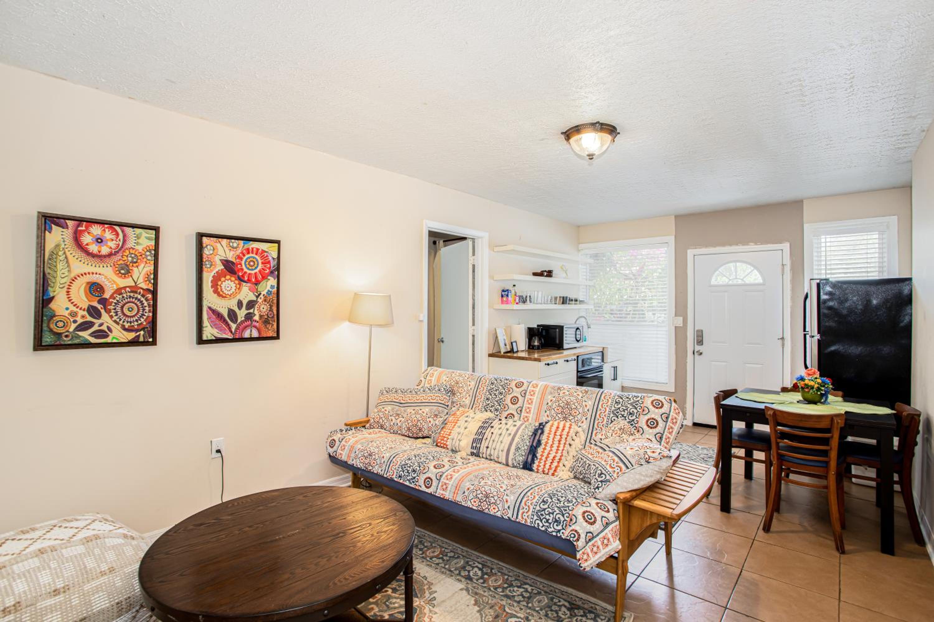 Spacious Lakefront House with Pool, Hottub, & Boating
