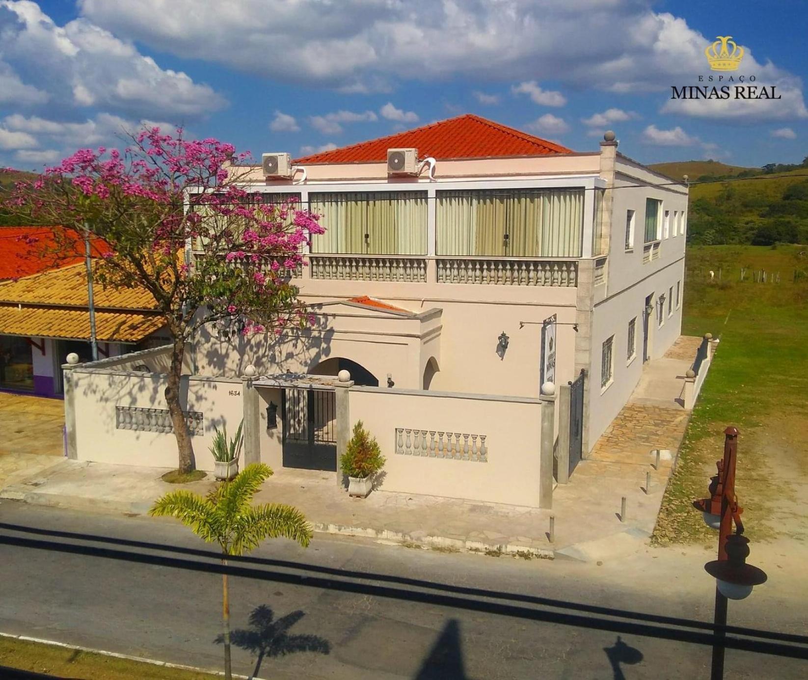 Apto Minas Real próximo a Tiradentes
