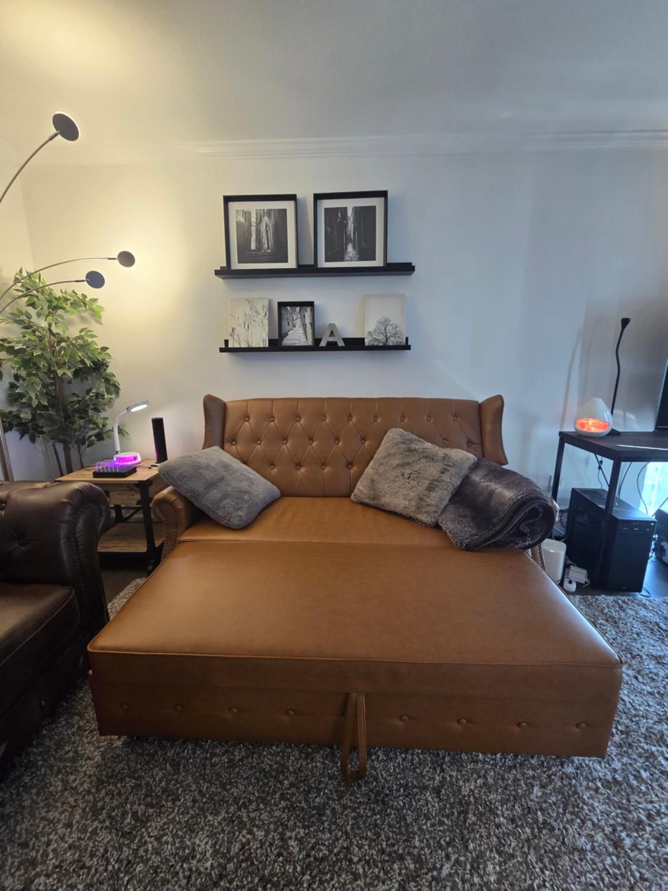 Designer-Luxury. WaterView, Parking, Rooftop pool