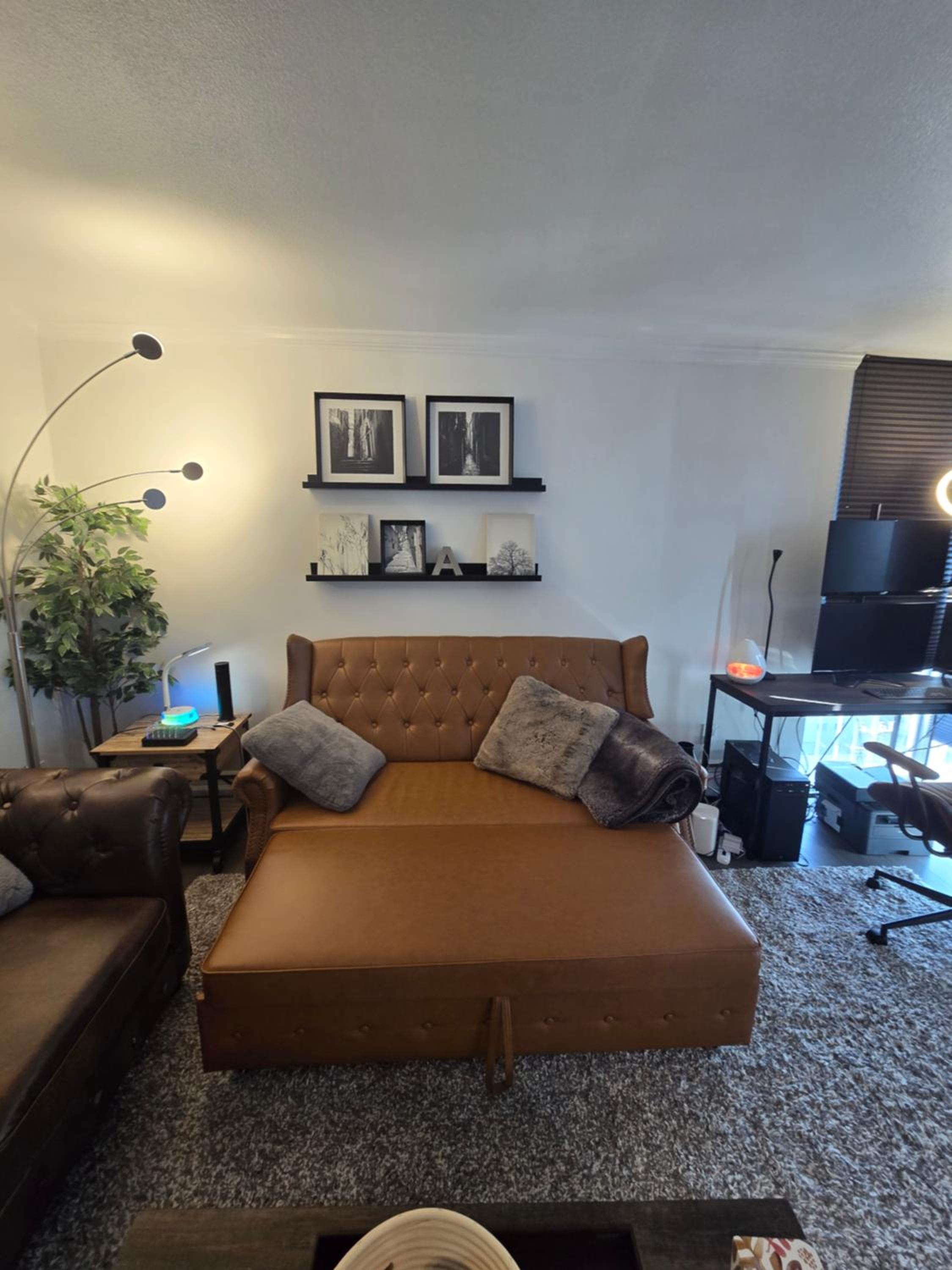 Designer-Luxury. WaterView, Parking, Rooftop pool