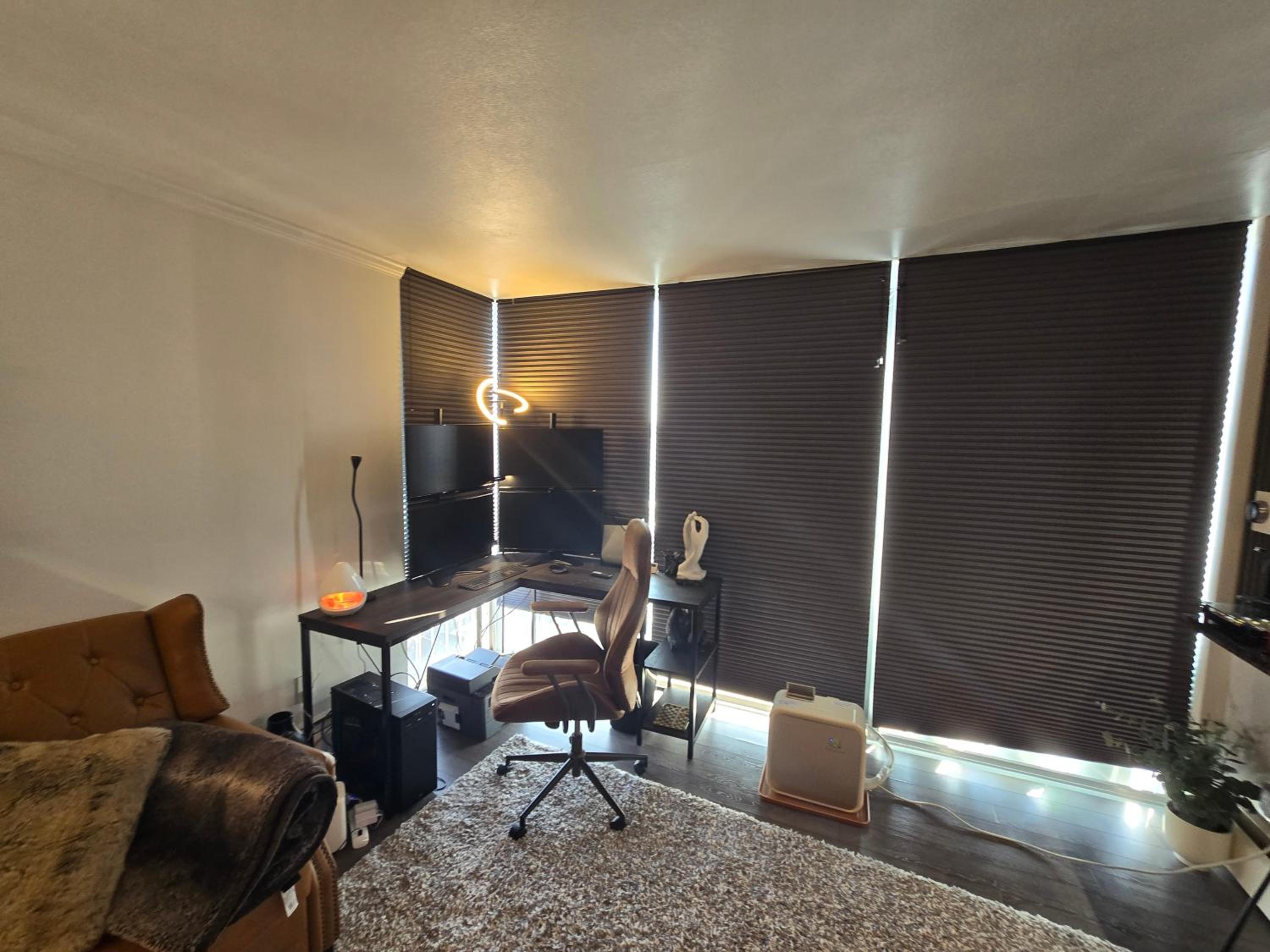 Designer-Luxury. WaterView, Parking, Rooftop pool