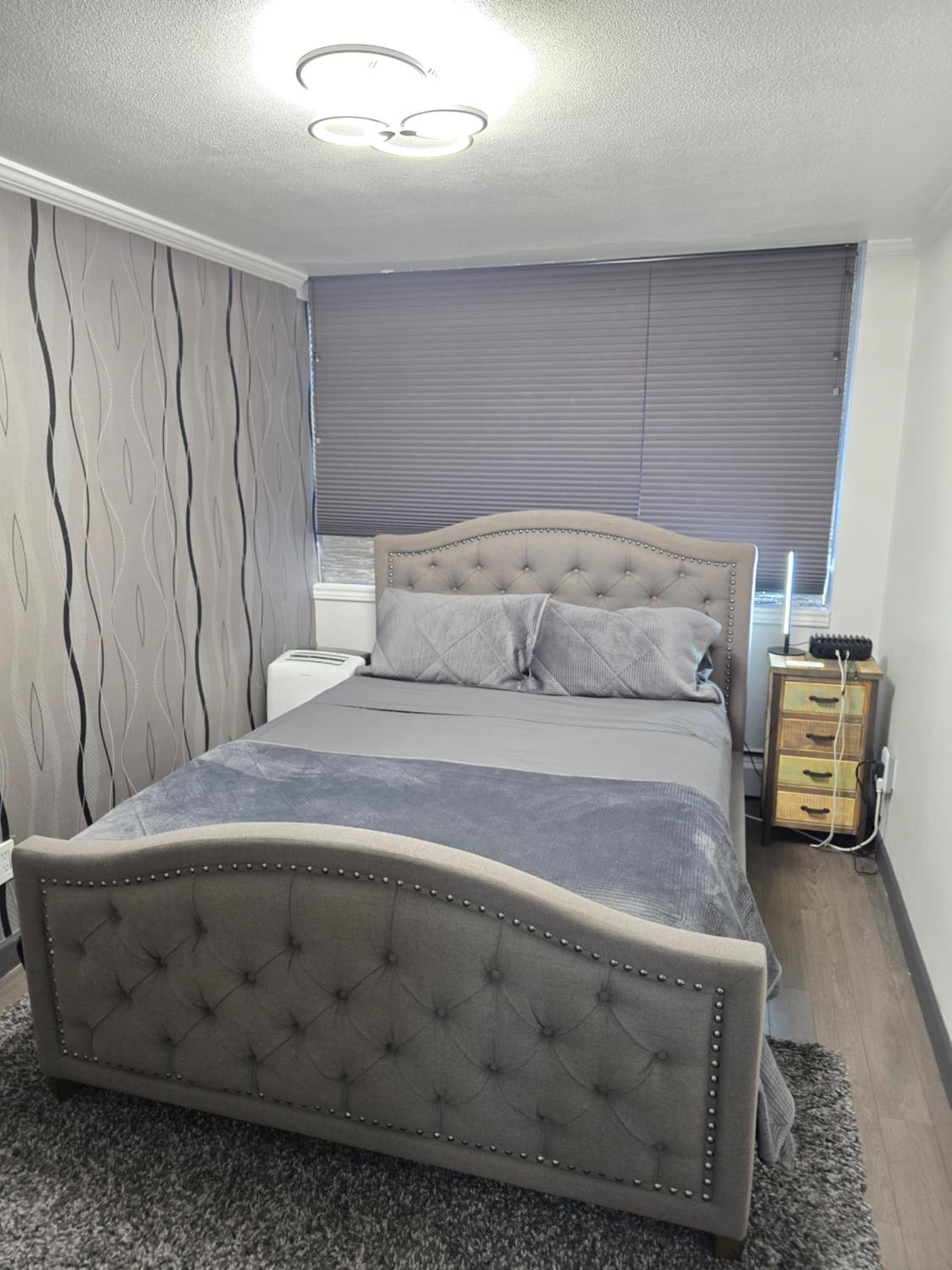 Designer-Luxury. WaterView, Parking, Rooftop pool