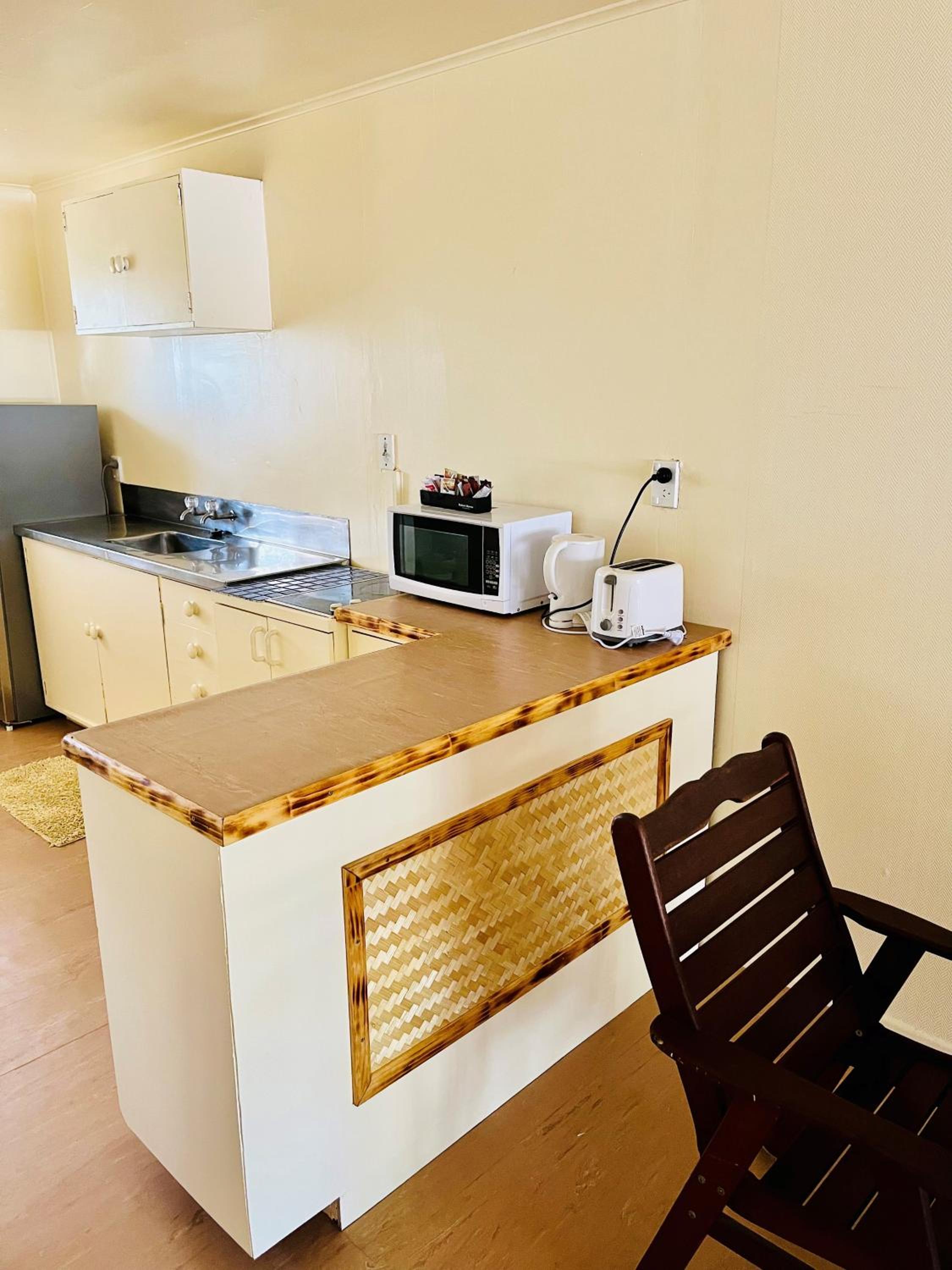 Kiikii Inn & Suites