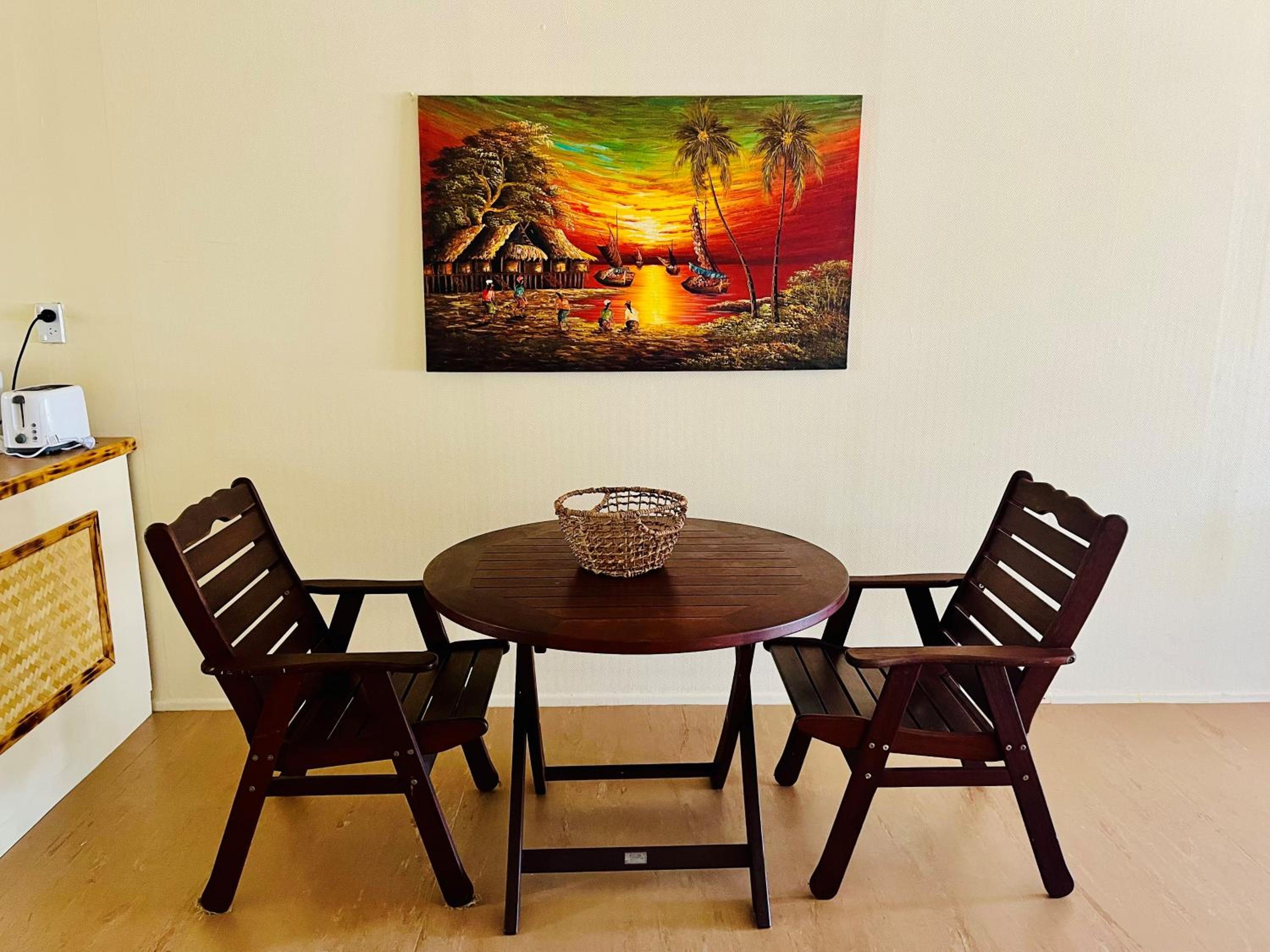 Kiikii Inn & Suites