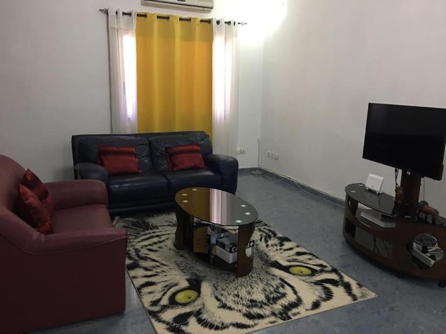 Grand studio climatisé 5' mer accès Dakar view 5