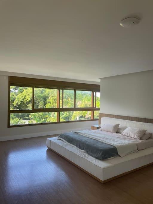 Pool Villa front sea Campeche beach private condo