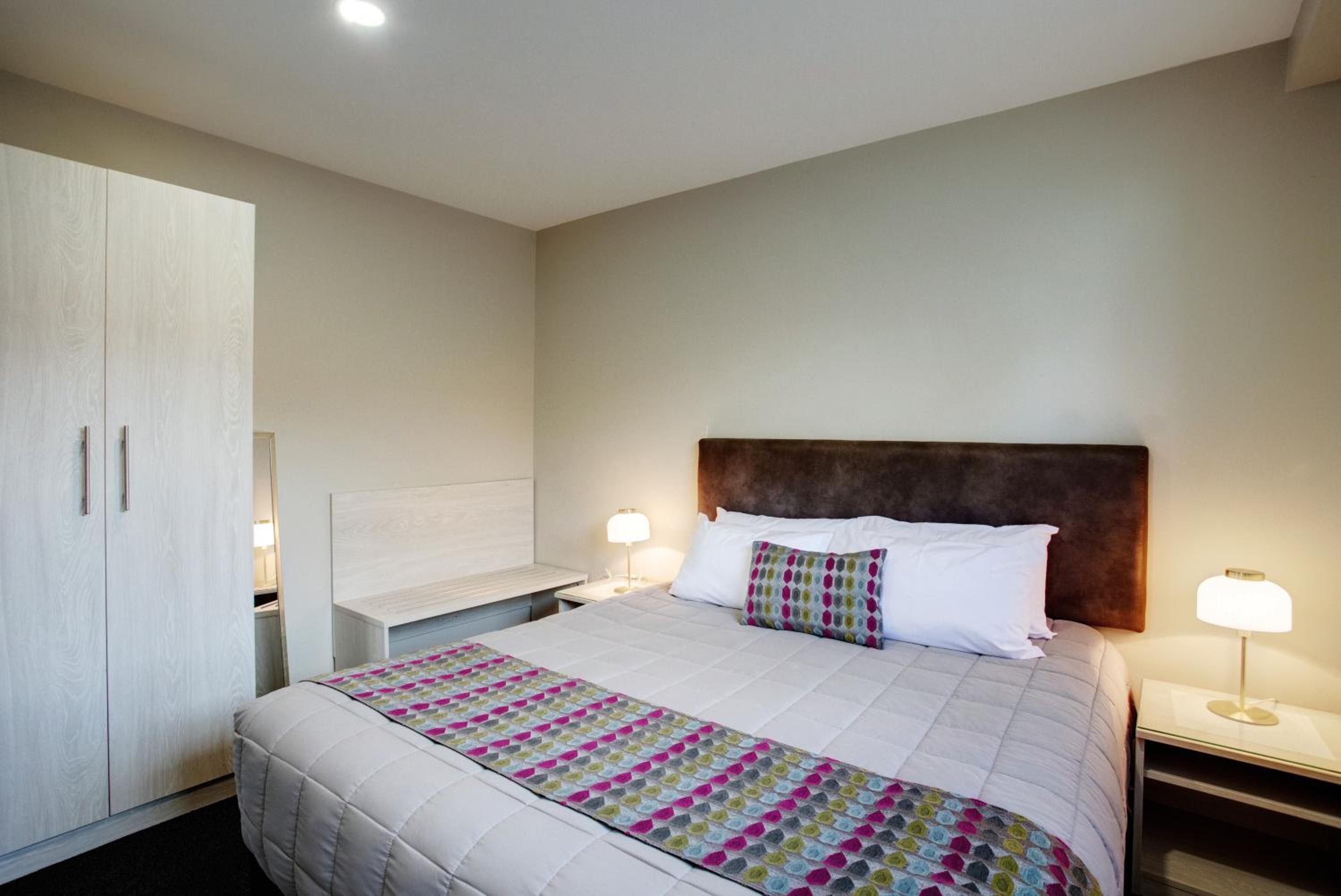 Ellerslie Palms Motel