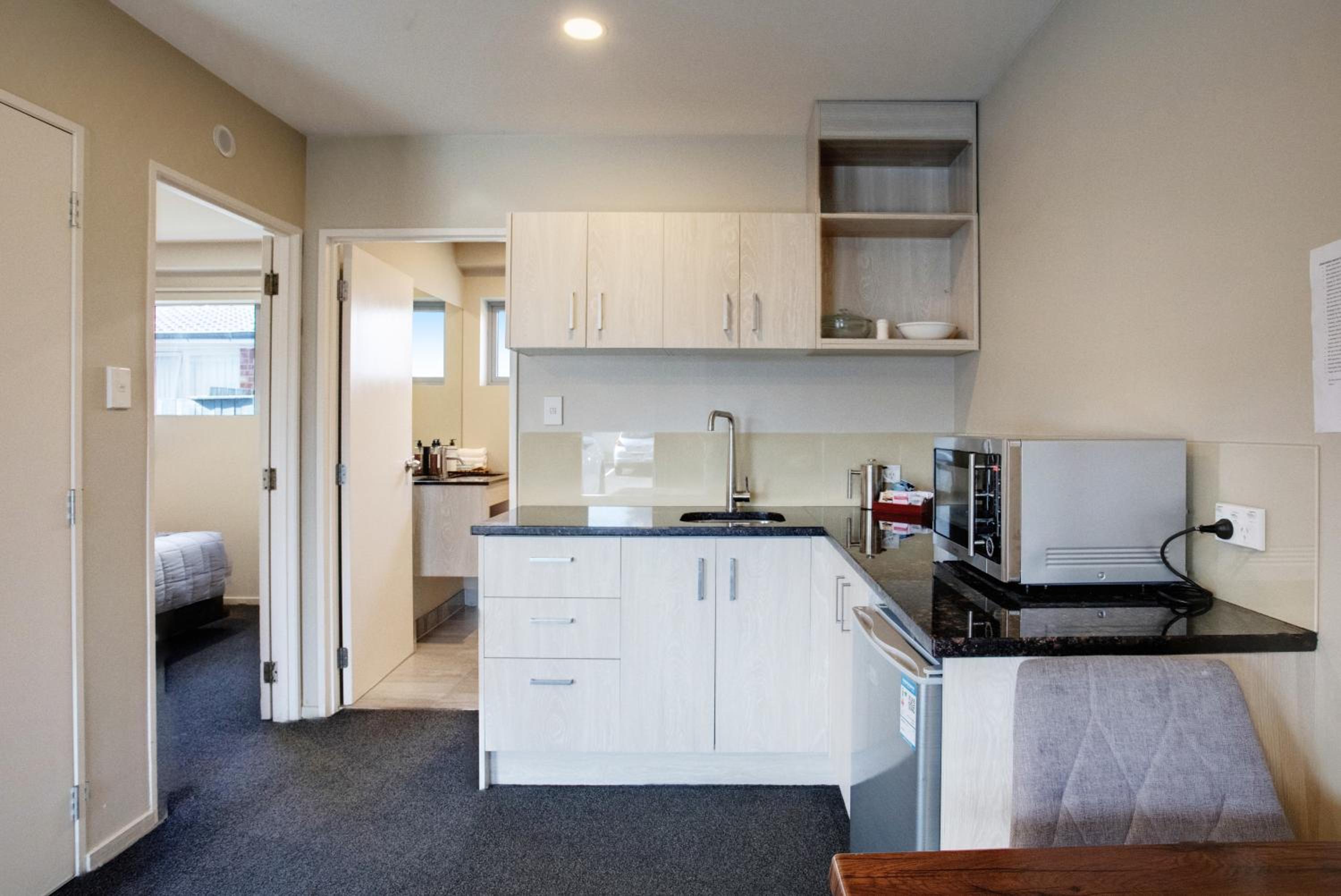 Ellerslie Palms Motel