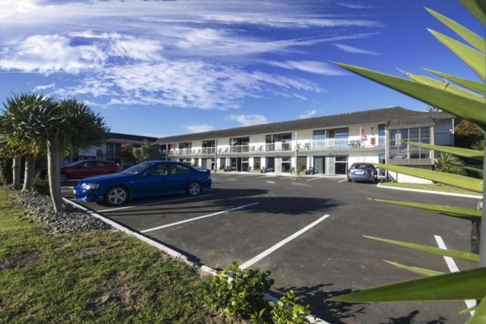 Ellerslie Palms Motel