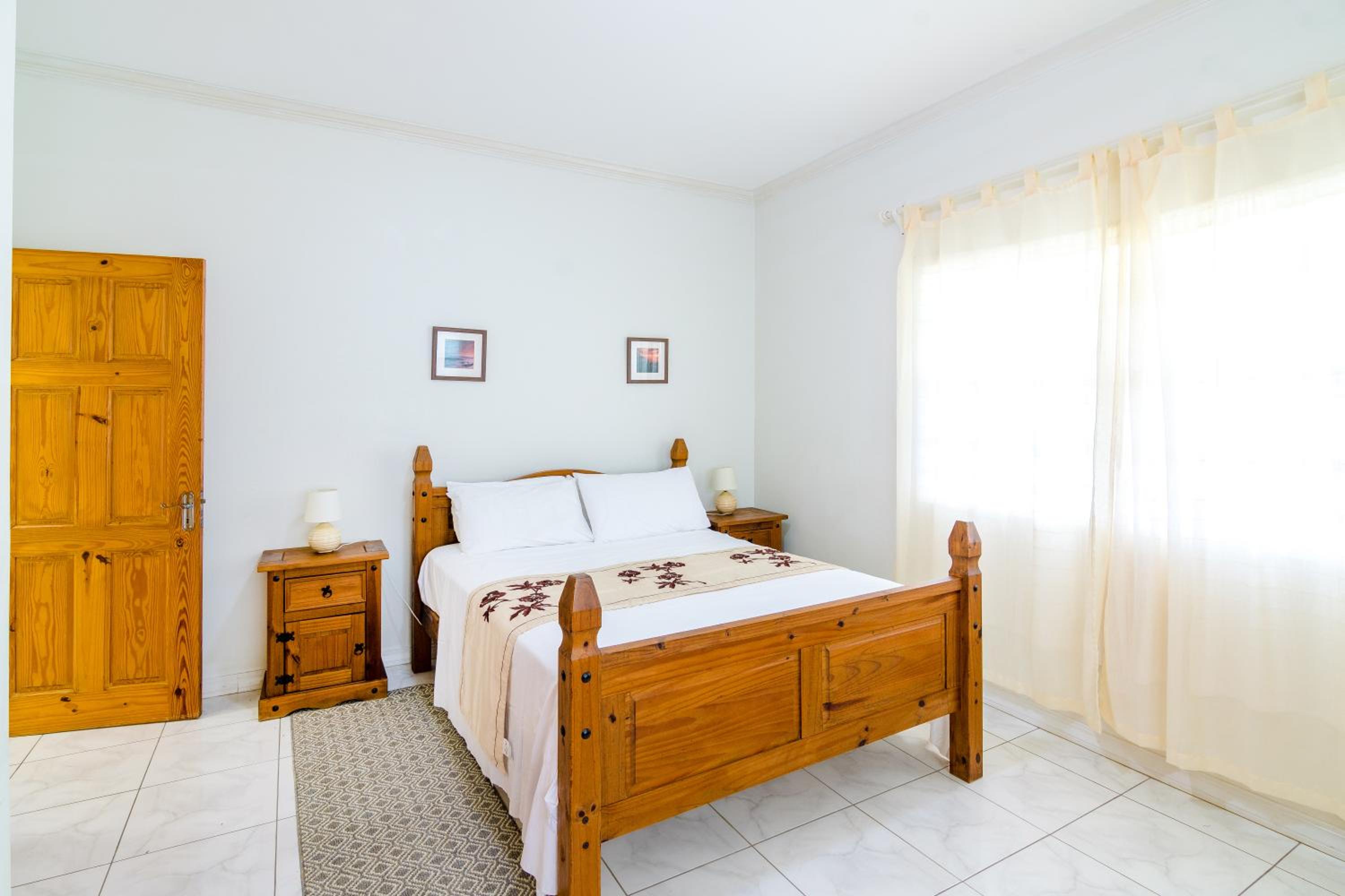 Woburn Villas