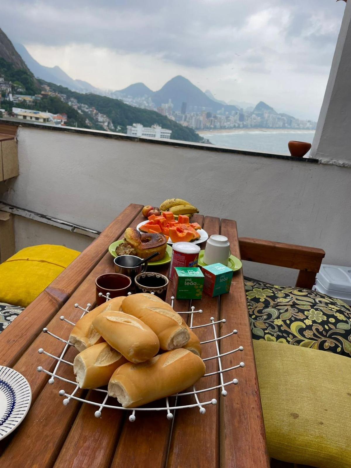 Casa beira mar com vista para o Cristo redentor