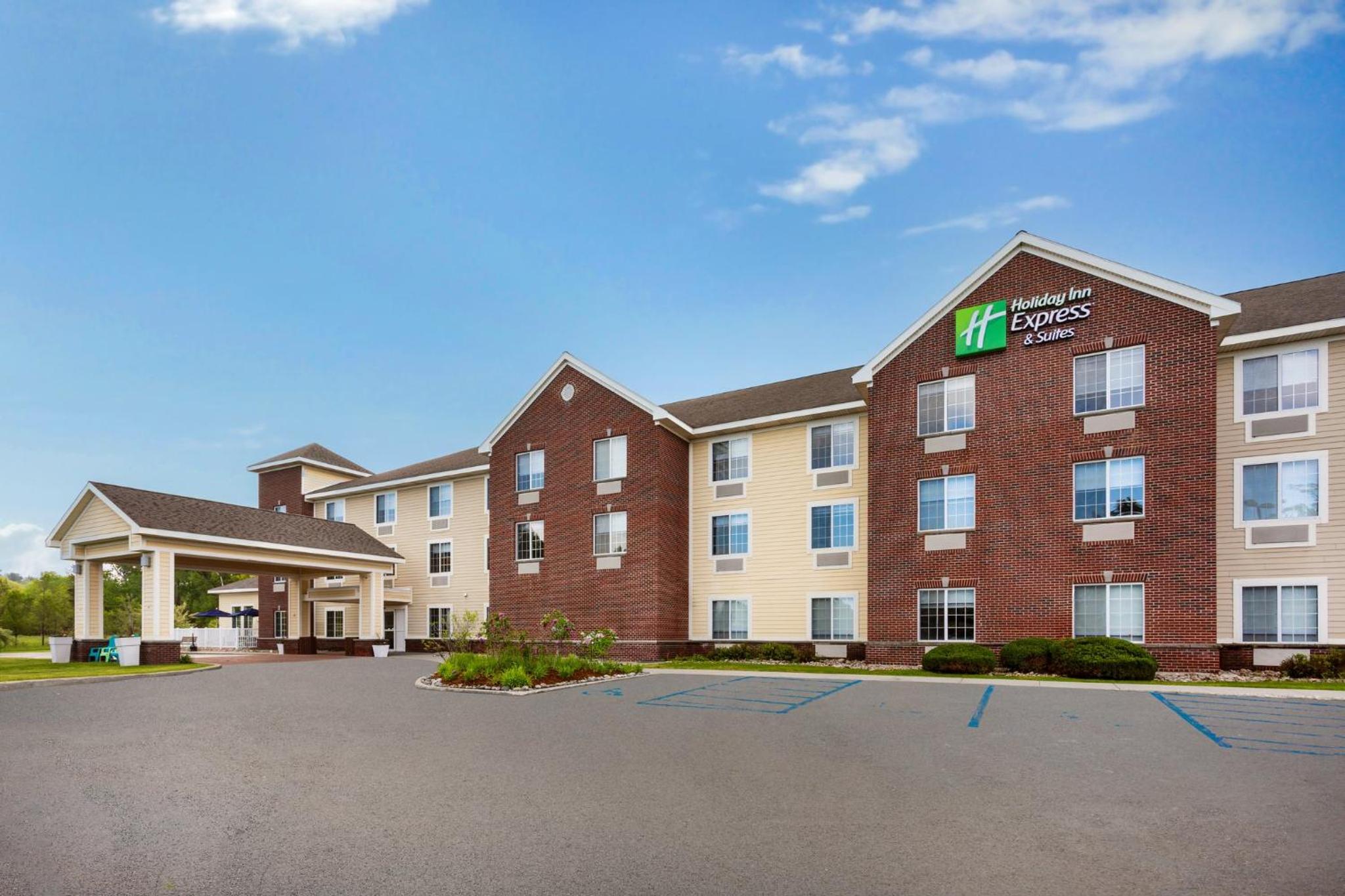 Hotel Holiday Inn Express & Suites Acme-traverse City By Ihg