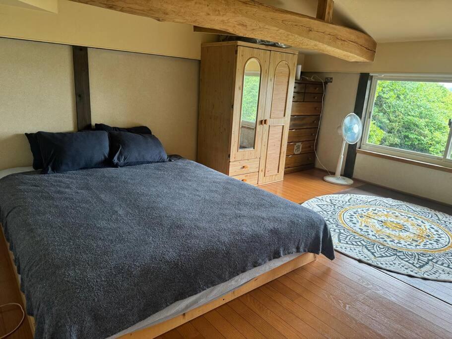 Holiday house with great views! view 5