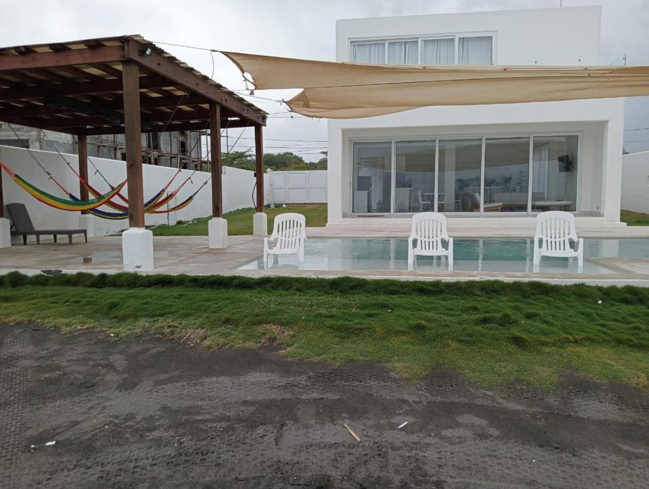 Paracas House, Frente al Mar