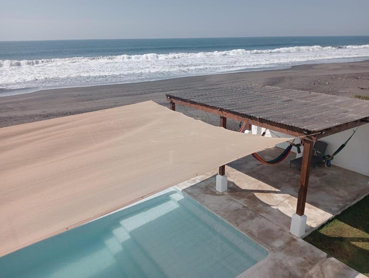 Paracas House, Frente al Mar