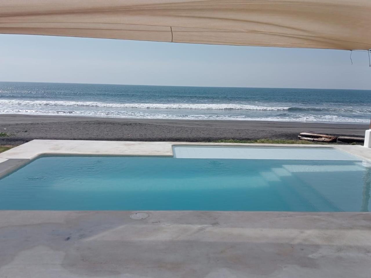 Paracas House, Frente al Mar