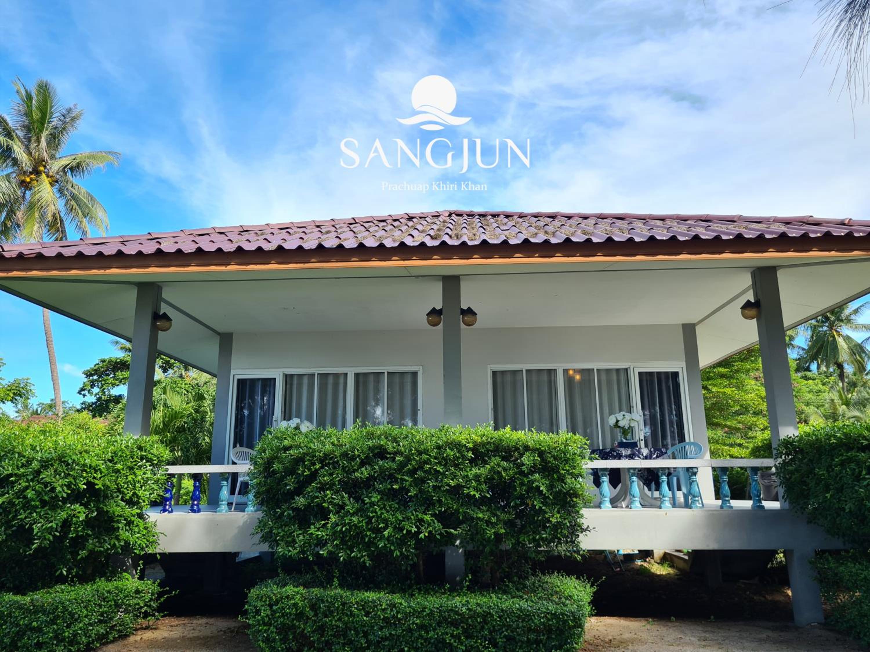 Sangjun On Beach Resort, Bang Saphan - 23