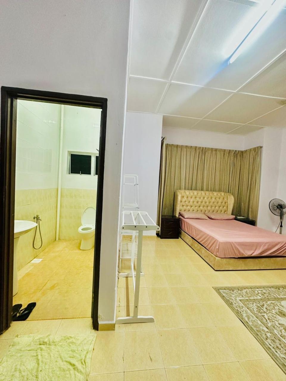 Indera Mahkota 8 Homestay Kuantan photo 6