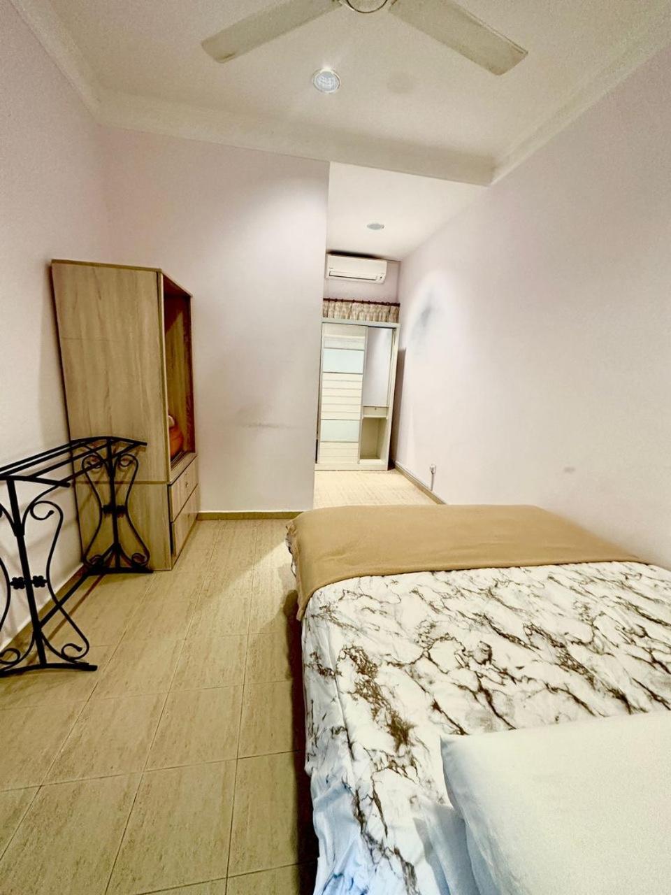 Indera Mahkota 8 Homestay Kuantan photo 7