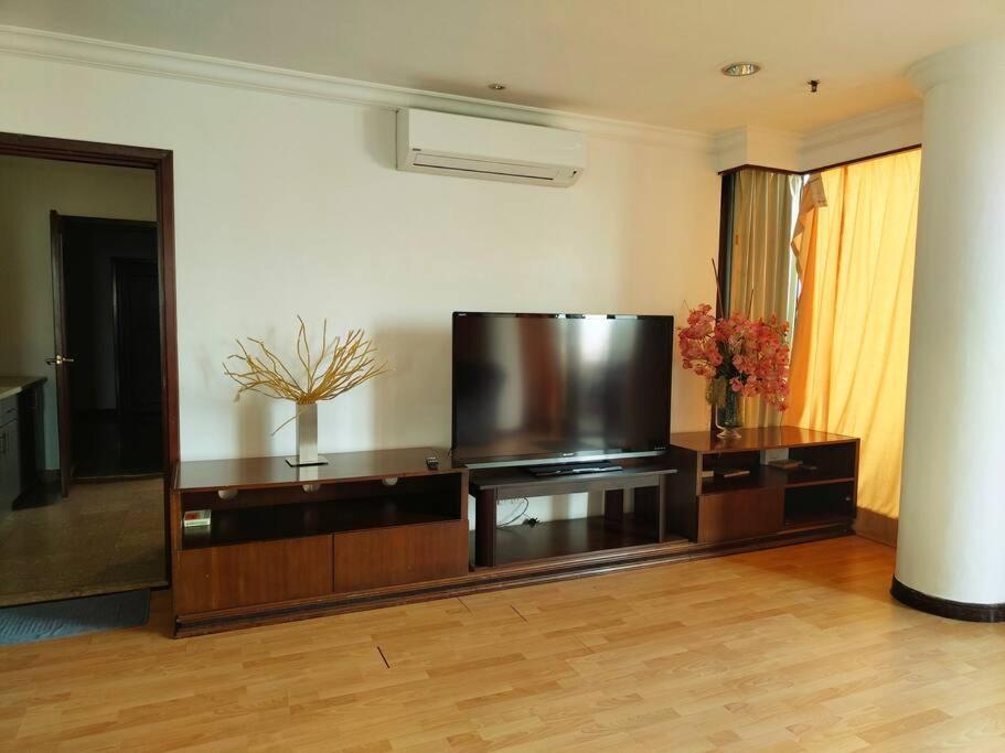 Duplex Penthouse-Lower Floor at times square