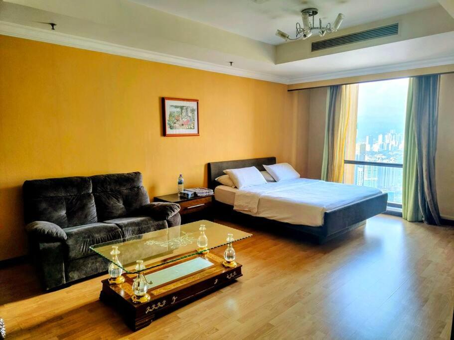 Duplex Penthouse-Lower Floor at times square