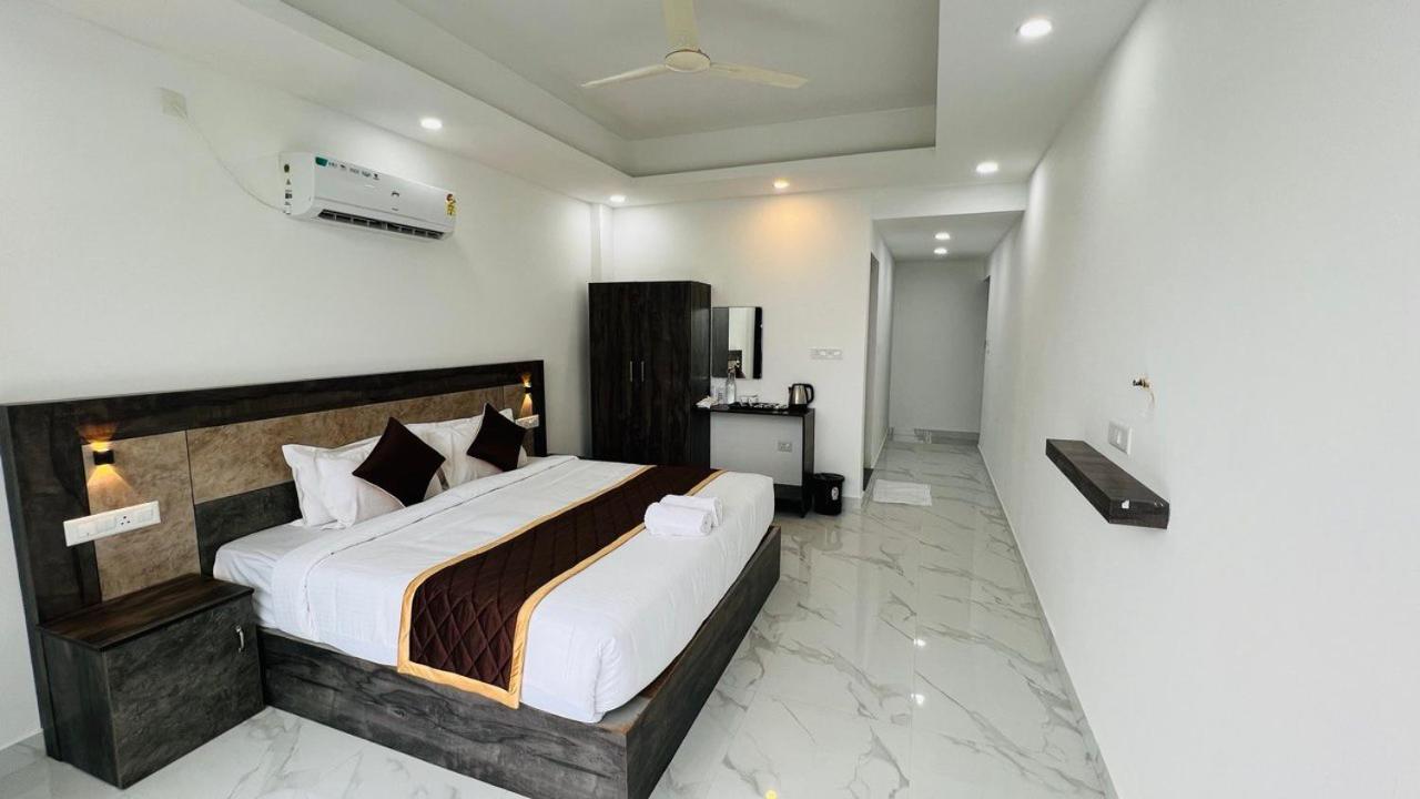 Alqasr munnar view 4