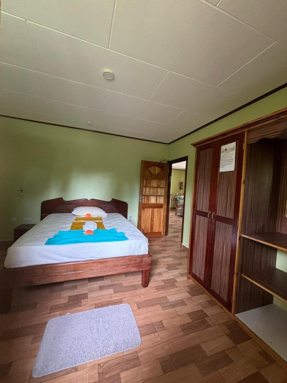 Lianita's Cottage (Selfcatering)