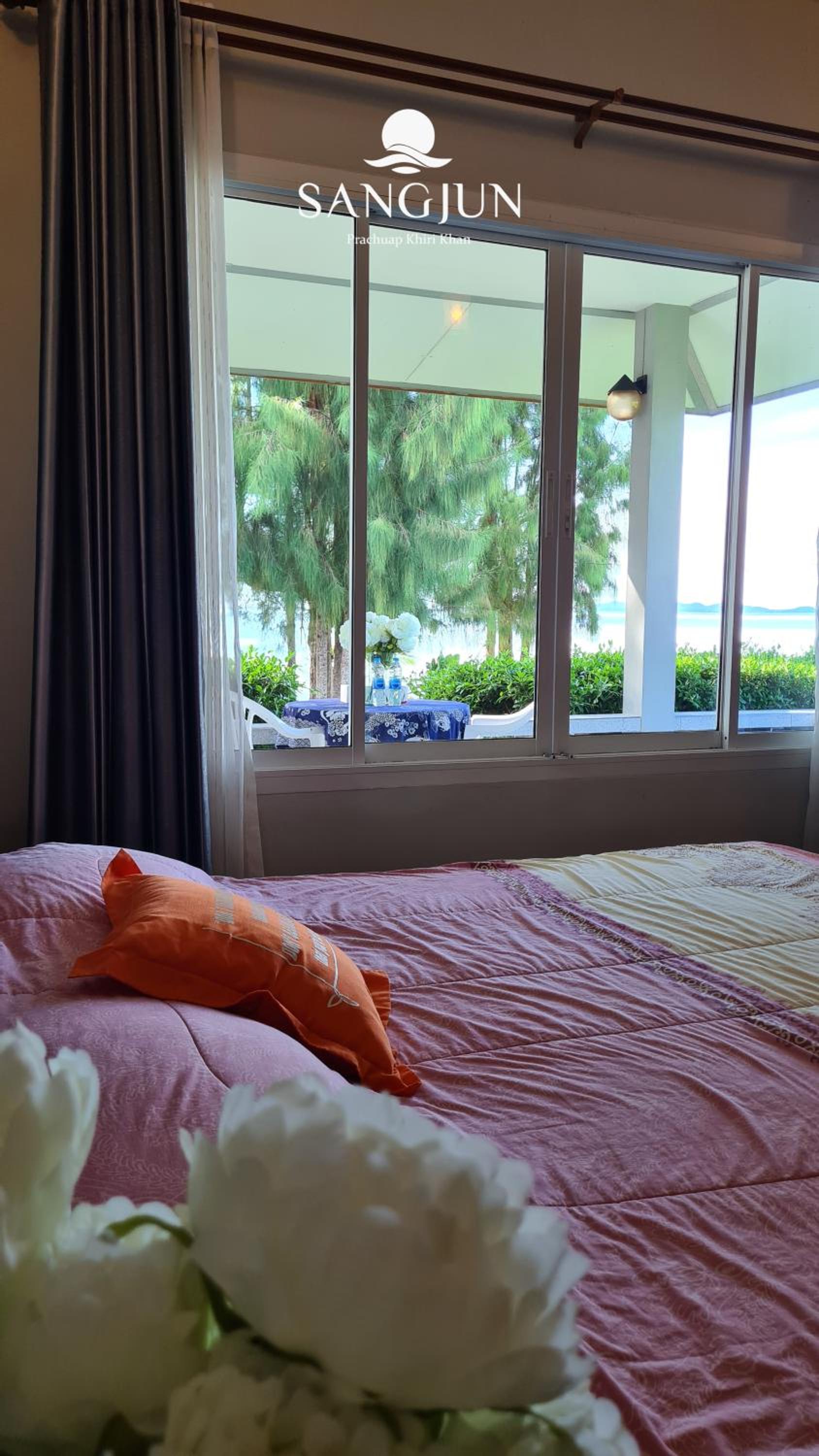 Sangjun On Beach Resort, Bang Saphan - 15