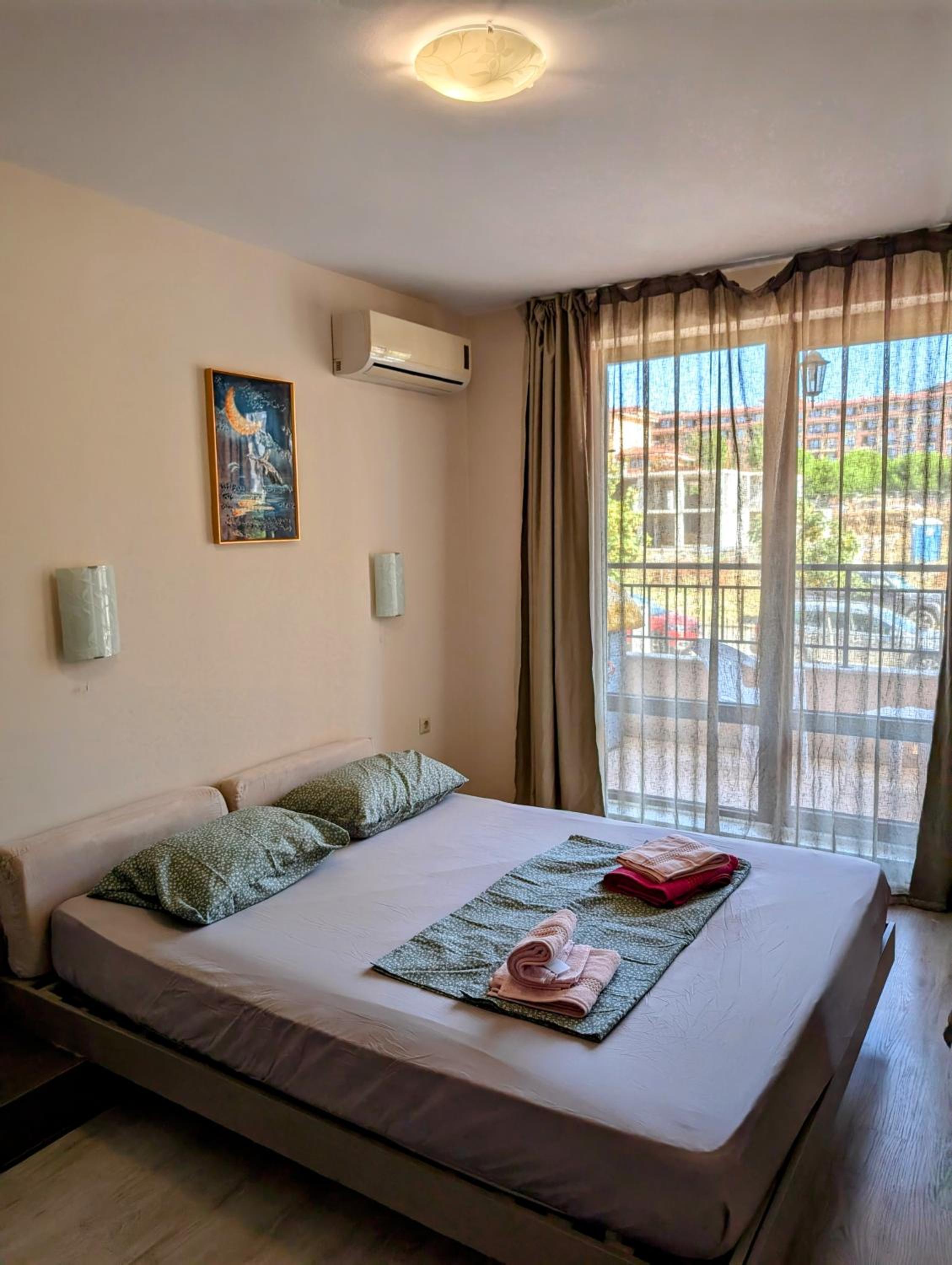 SUNNY Star Dreams CONDO w PRIME LOCATION, POOL, SEA VIEW view 3