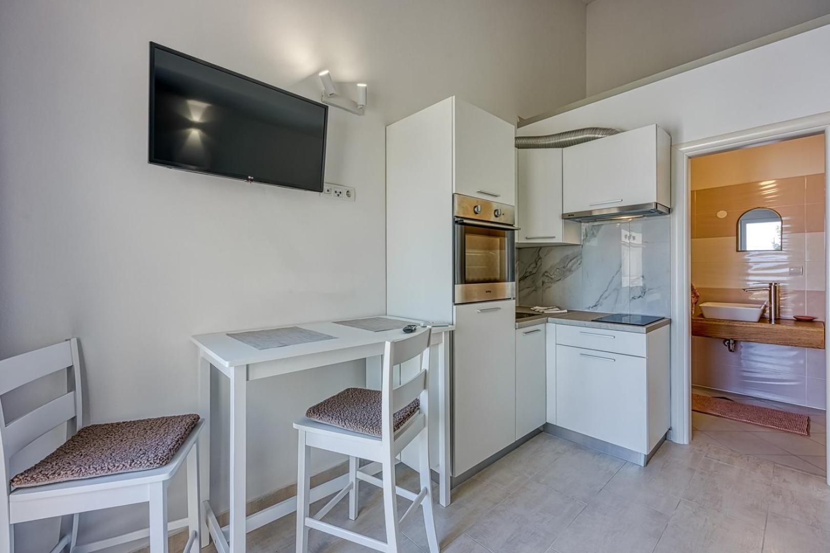 Apartments Galeb